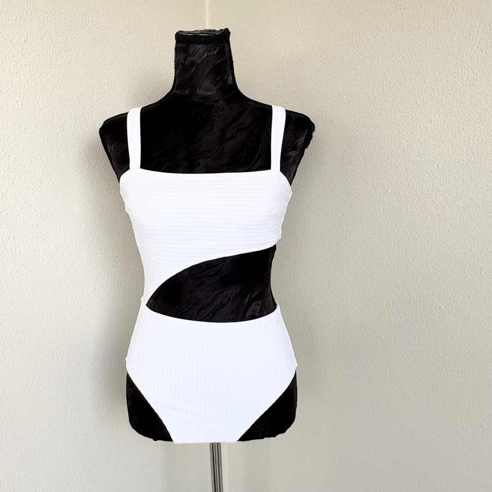 Shade & Shore Ribbed Cutout One Piece Swimsuit S White Coastal Preppy Minimalist